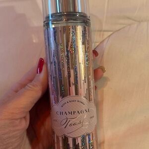 Bath & Body Works Champagne Toast Mist with Silver and Pink Accents
